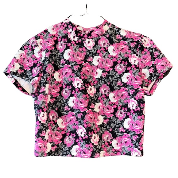 Olsenboye Floral Mock Neck Crop Top - Picture 1 of 3